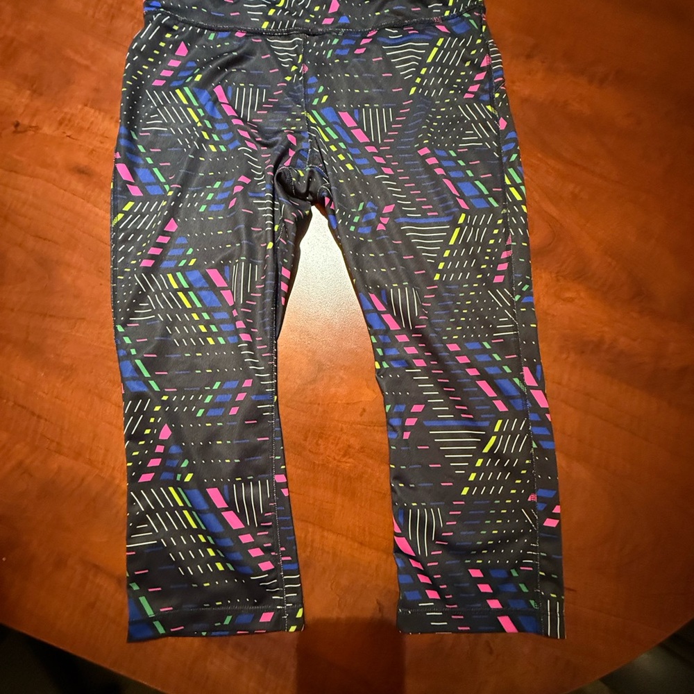 Xersion Capri Workout Leggings